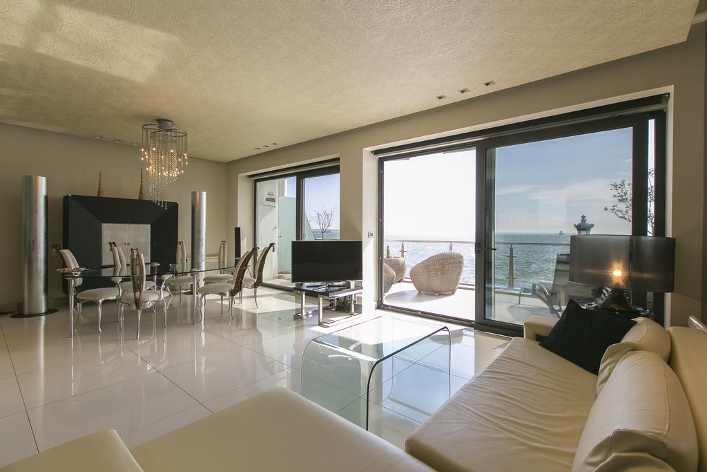 Apartment Nikis *